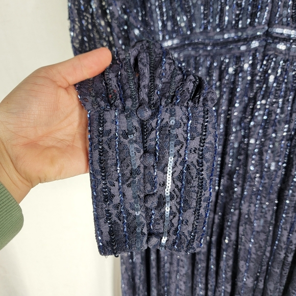 Mac Duggal size 14 Beaded Lace Longsleeve Wrap Over Midnight Navy 93679D dress - Picture 12 of 16